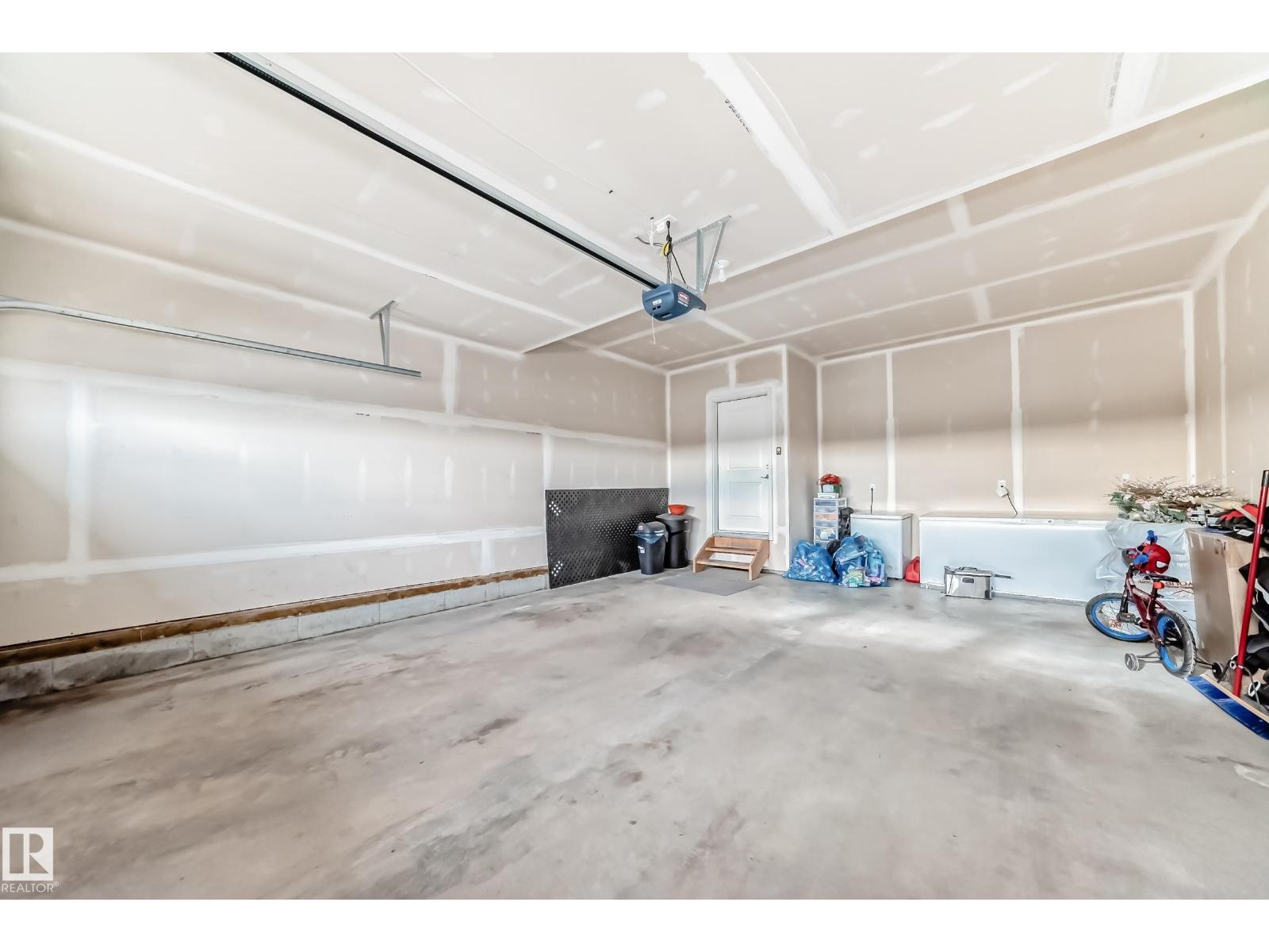 2012 200 ST NW, Edmonton