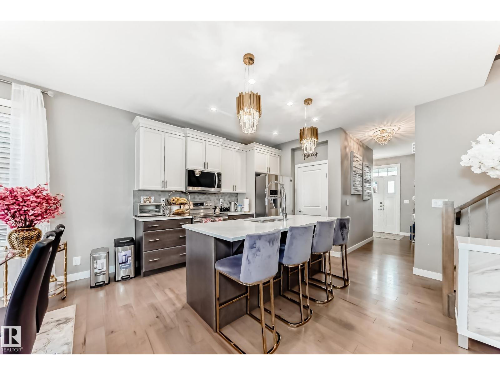 2012 200 ST NW, Edmonton