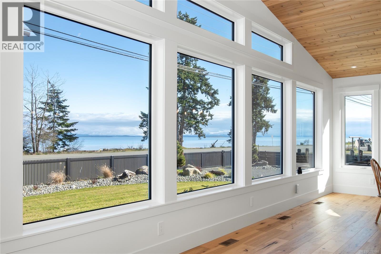 4341 Island Hwy S, Campbell River