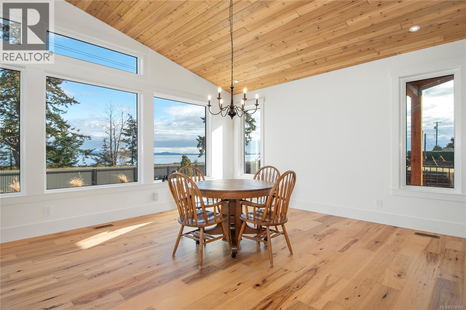 4341 Island Hwy S, Campbell River