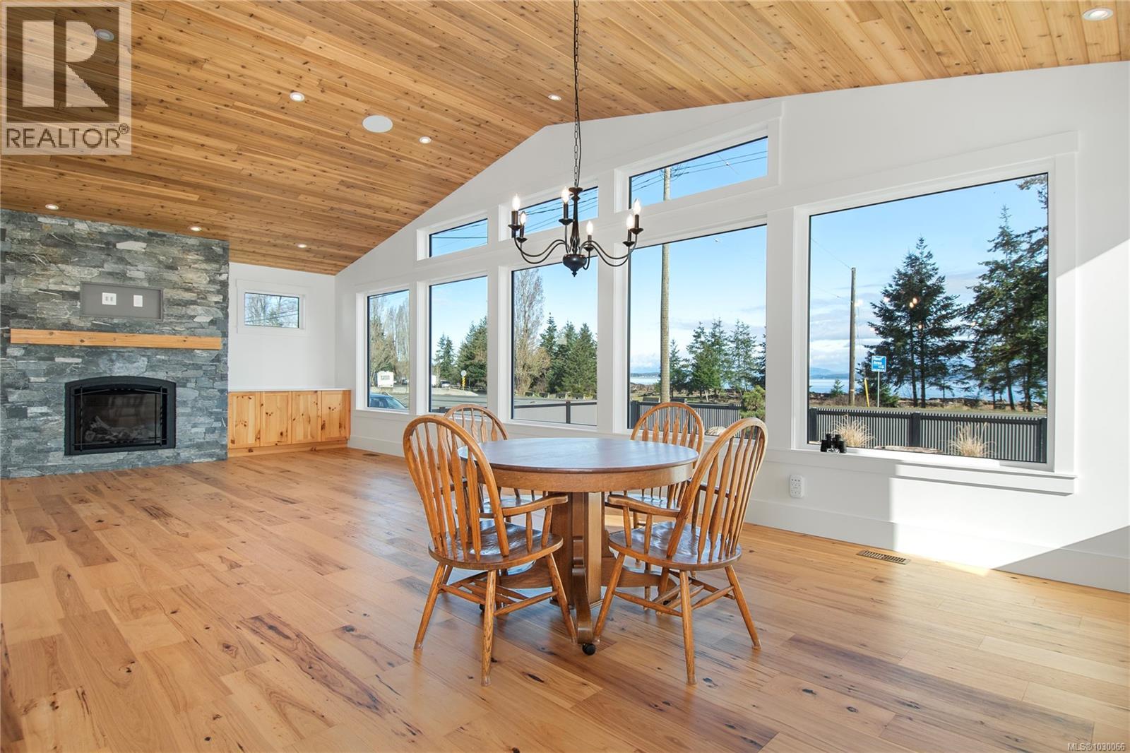 4341 Island Hwy S, Campbell River