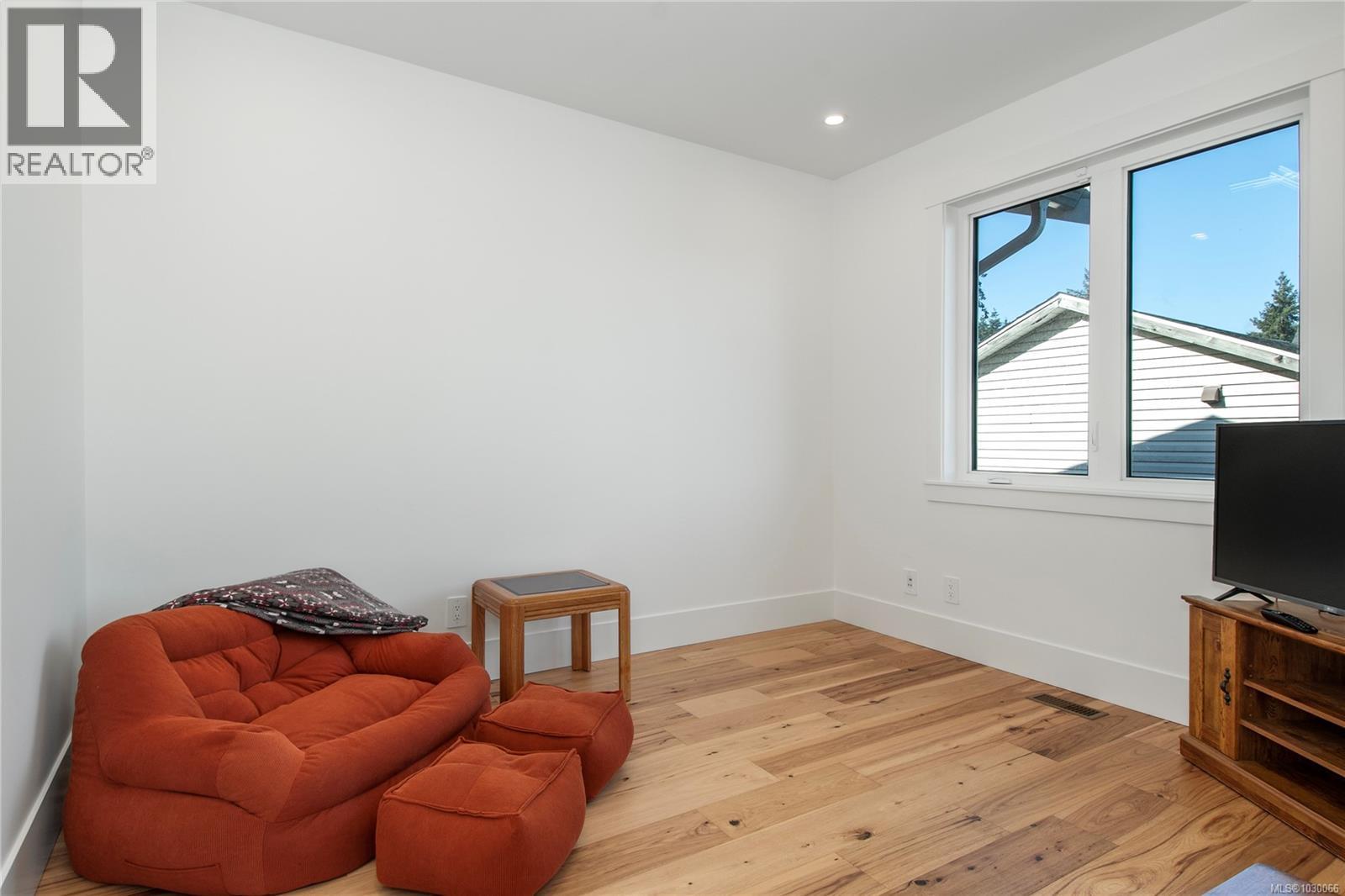 4341 Island Hwy S, Campbell River