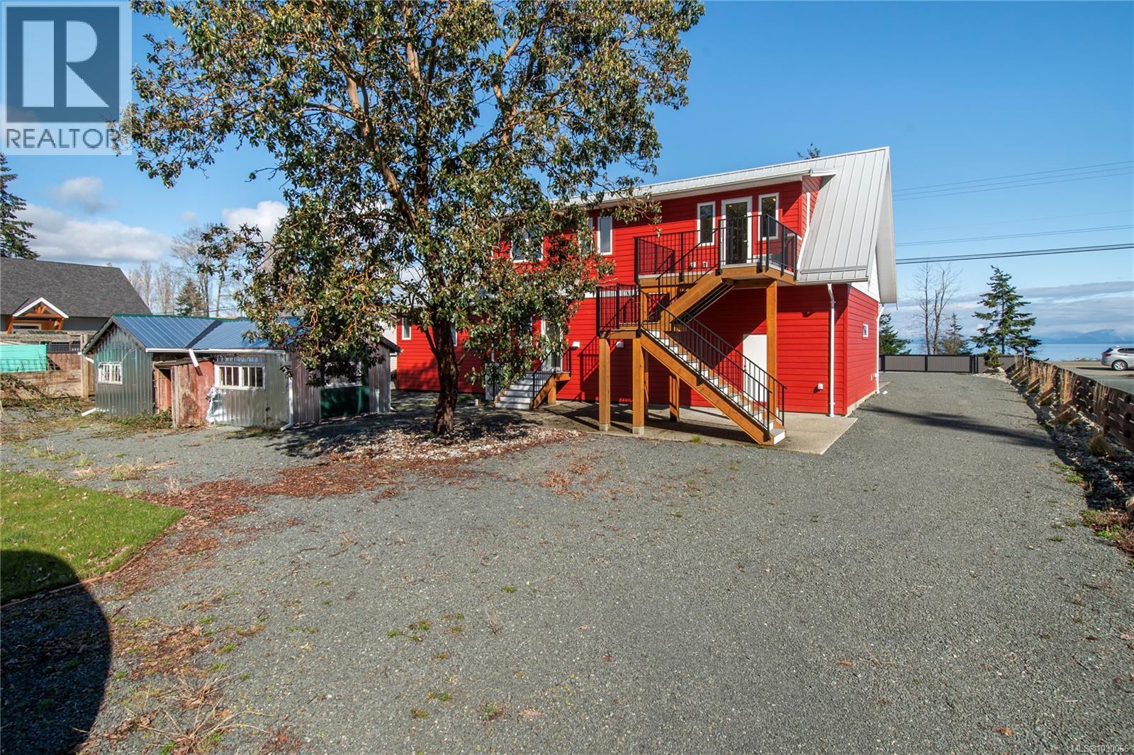 4341 Island Hwy S, Campbell River