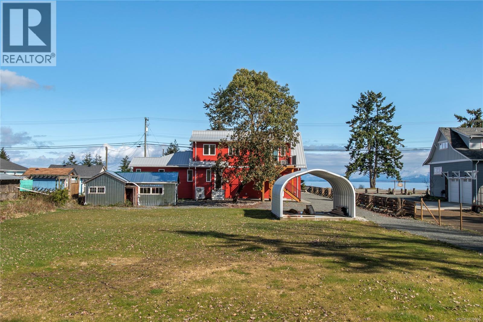4341 Island Hwy S - 64