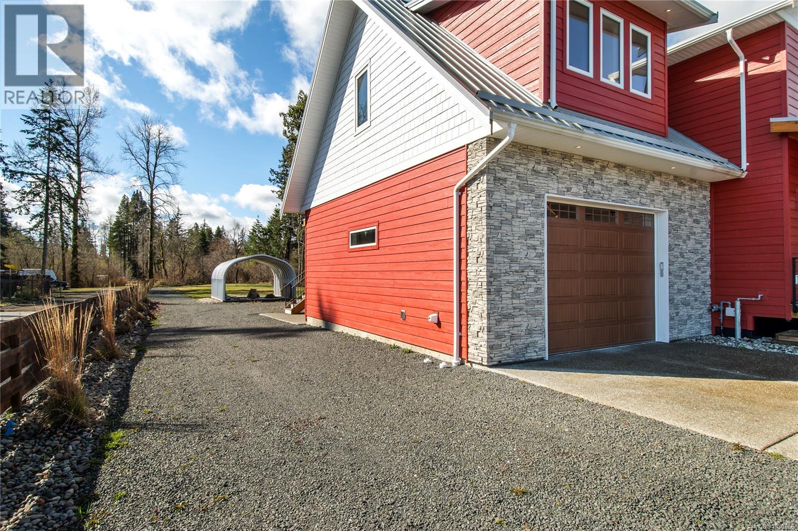 4341 Island Hwy S, Campbell River