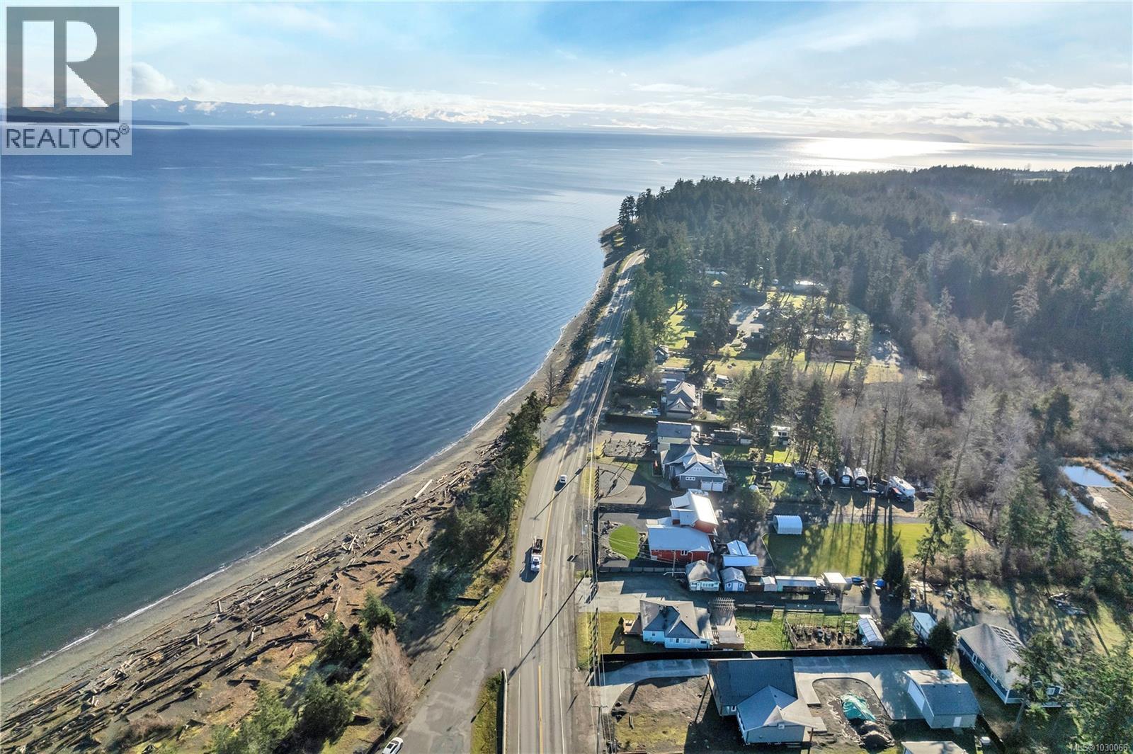 4341 Island Hwy S - 80