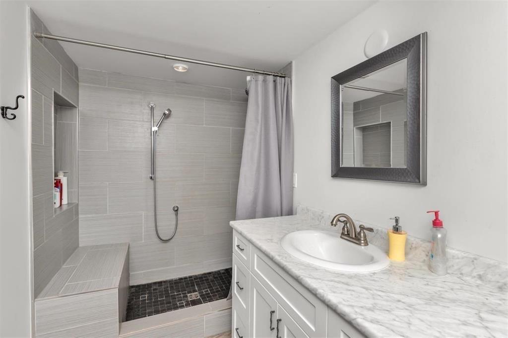 4650 203A STREET, Langley