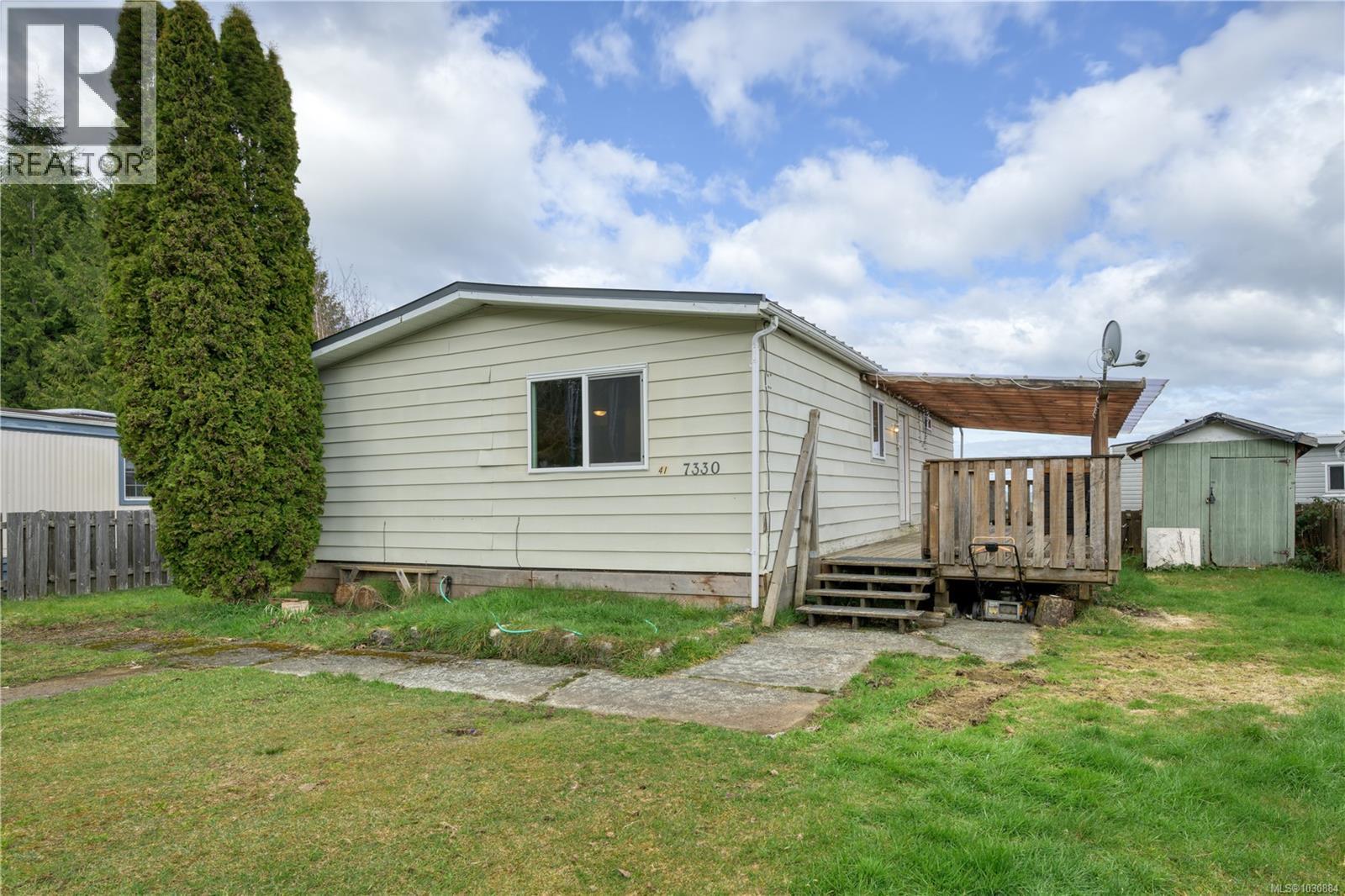 7330 Cracroft Pl, Port Hardy