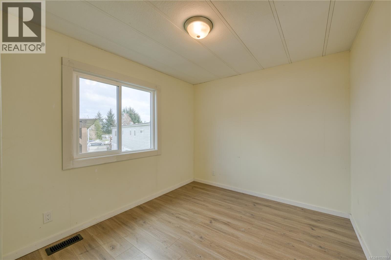 7330 Cracroft Pl, Port Hardy