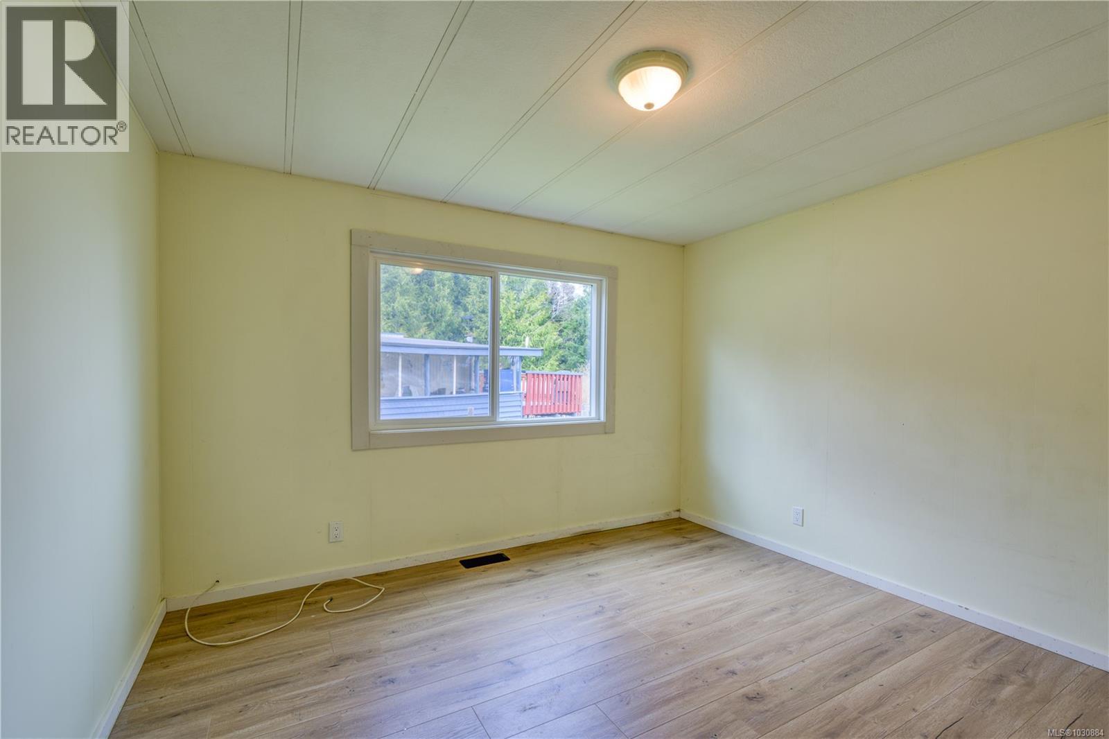 7330 Cracroft Pl, Port Hardy