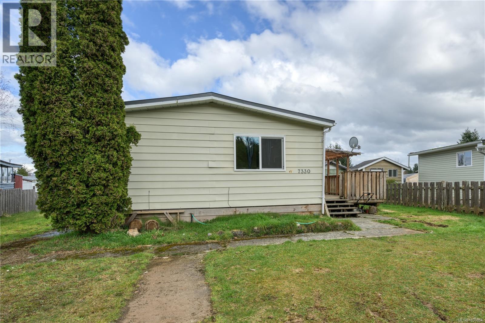 7330 Cracroft Pl, Port Hardy