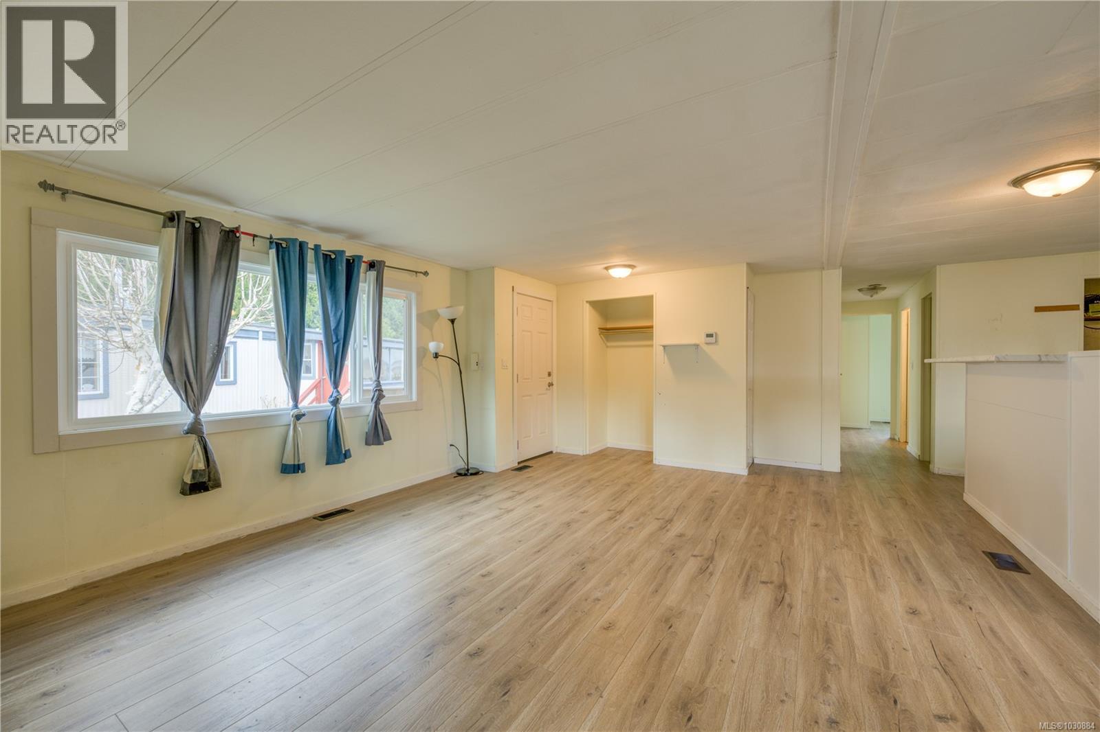 7330 Cracroft Pl, Port Hardy