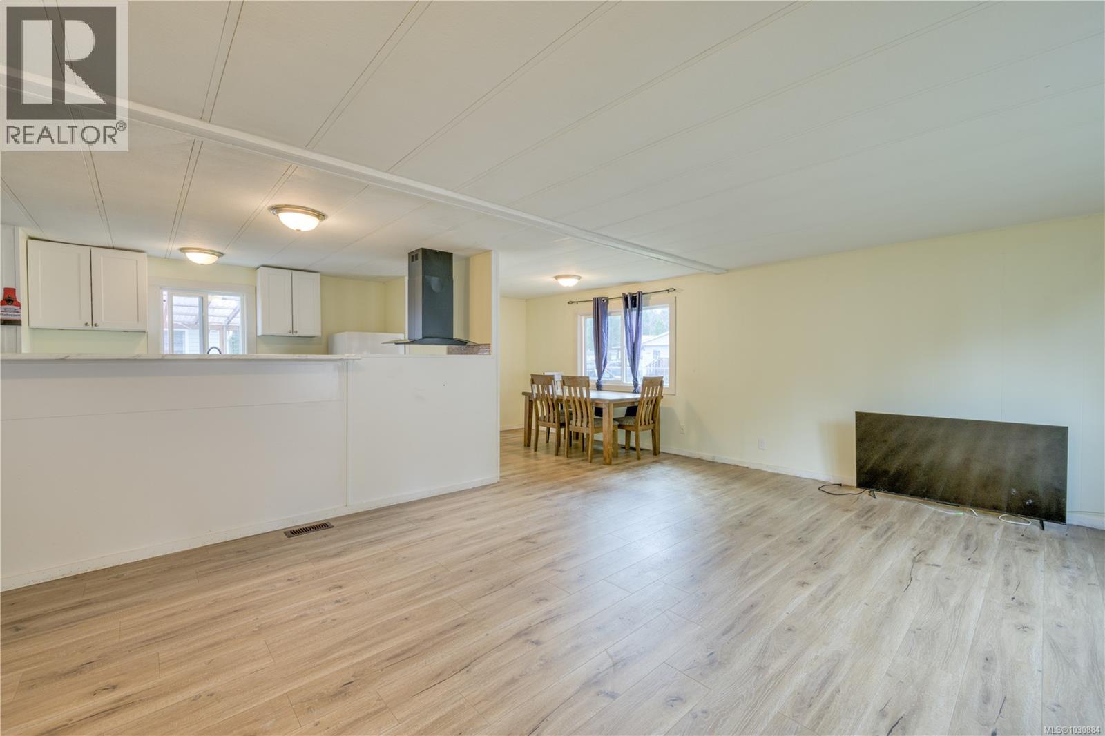 7330 Cracroft Pl, Port Hardy