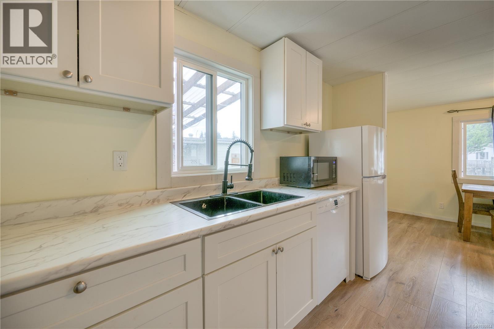 7330 Cracroft Pl, Port Hardy