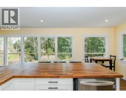 Bedroom - 821 Fulford-ganges Rd, Salt Spring, BC V8K2G4 Photo 6