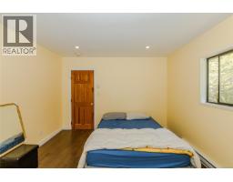 821 Fulford-ganges Rd, Salt Spring, BC V8K2G4 Photo 17