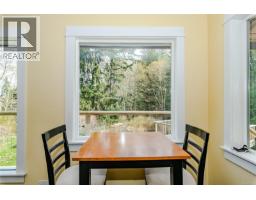 Living room - 821 Fulford-ganges Rd, Salt Spring, BC V8K2G4 Photo 7