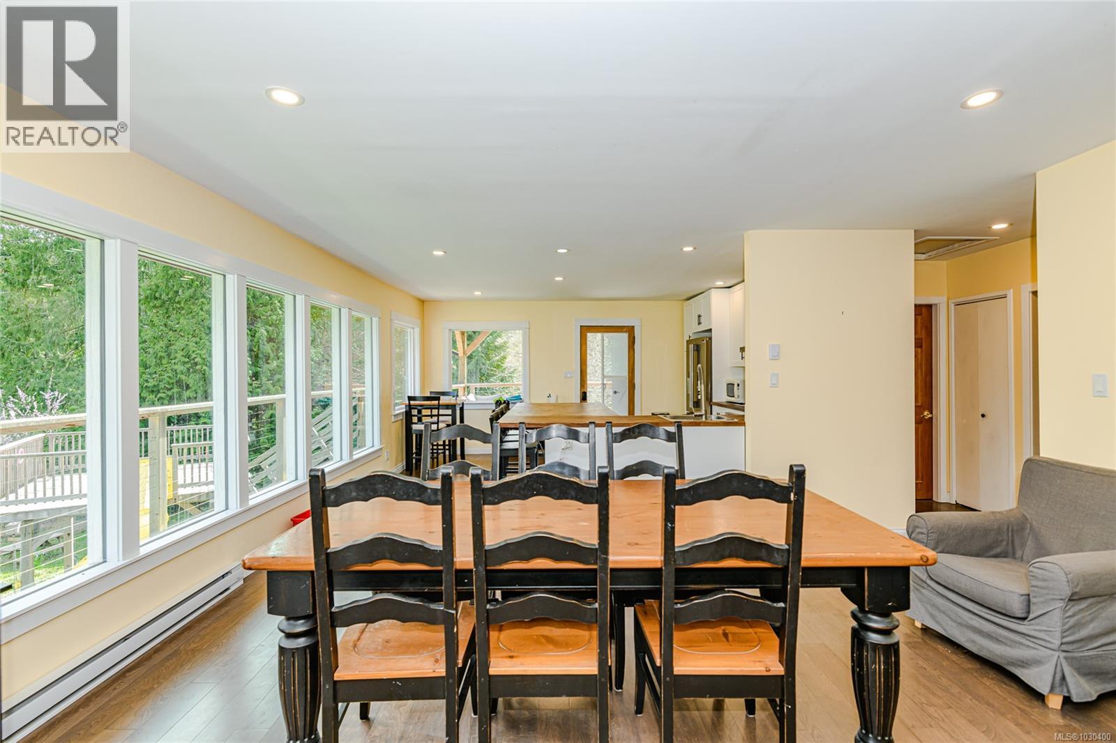 821 Fulford-Ganges Rd, Salt Spring