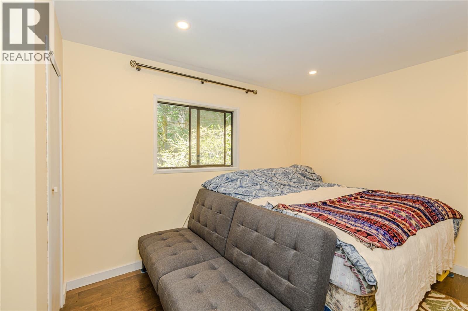 821 Fulford-Ganges Rd, Salt Spring