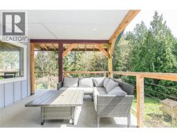 Living room - 821 Fulford-ganges Rd, Salt Spring, BC V8K2G4 Photo 15