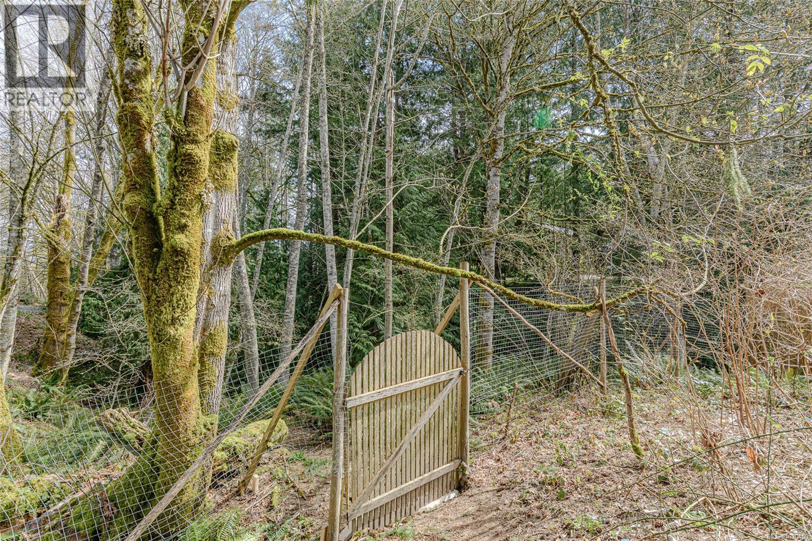 821 Fulford-Ganges Rd, Salt Spring