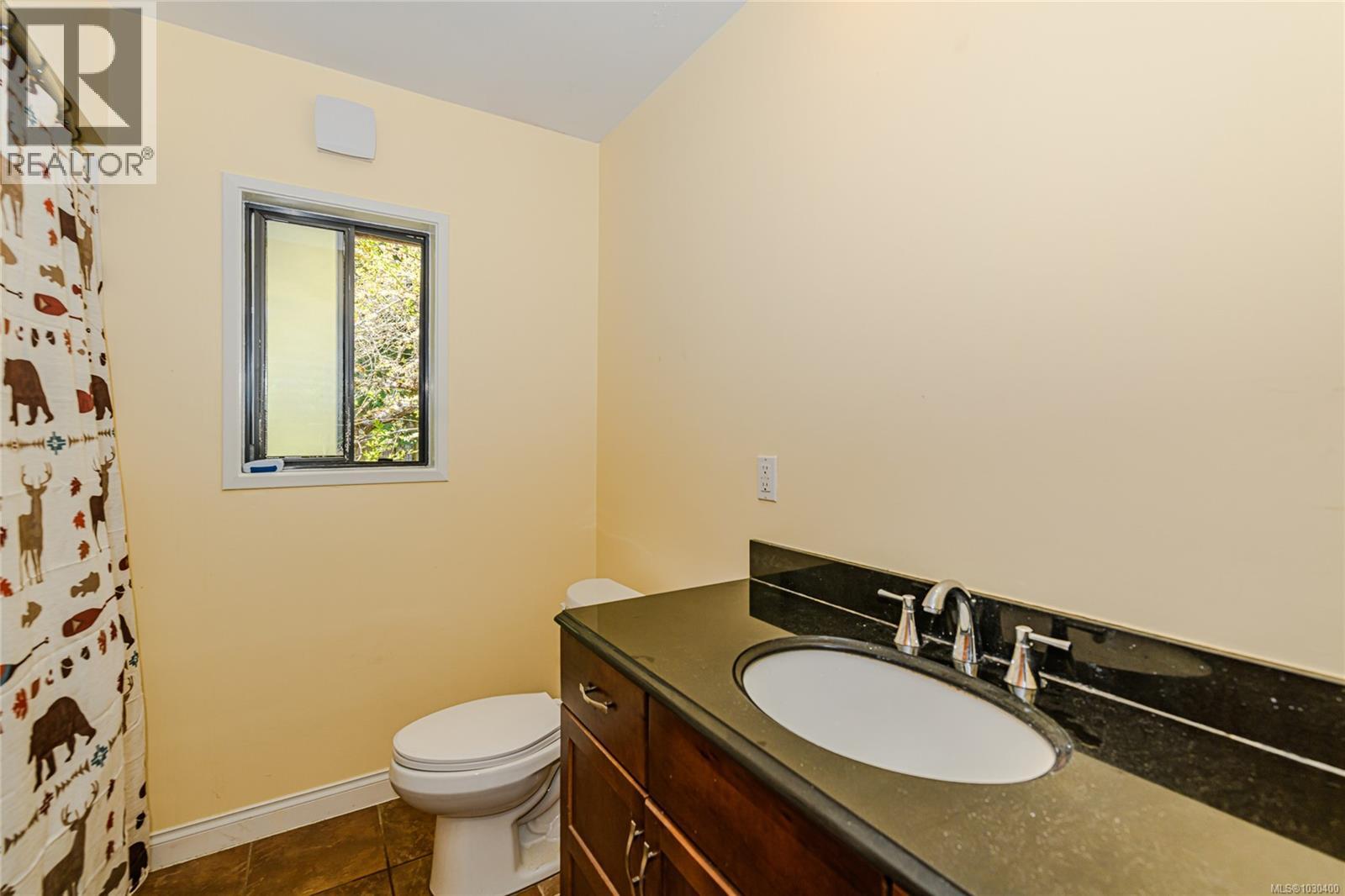 821 Fulford-Ganges Rd, Salt Spring