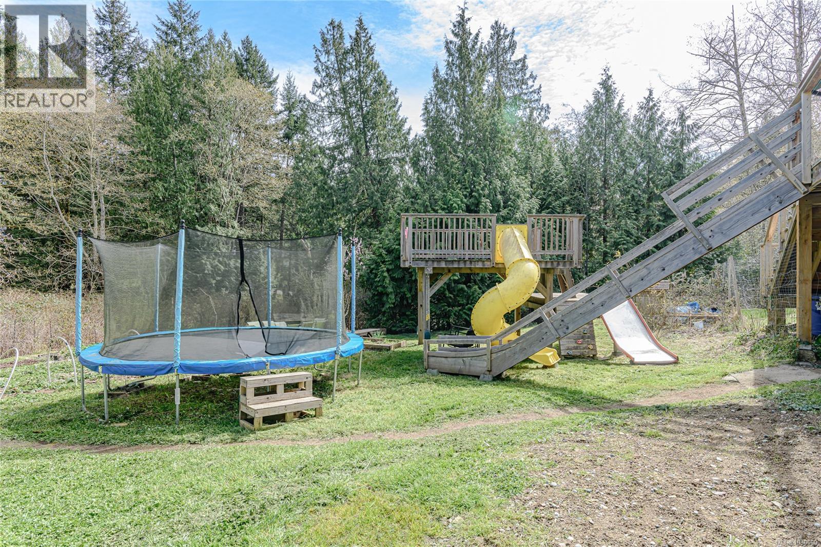 821 Fulford-Ganges Rd, Salt Spring