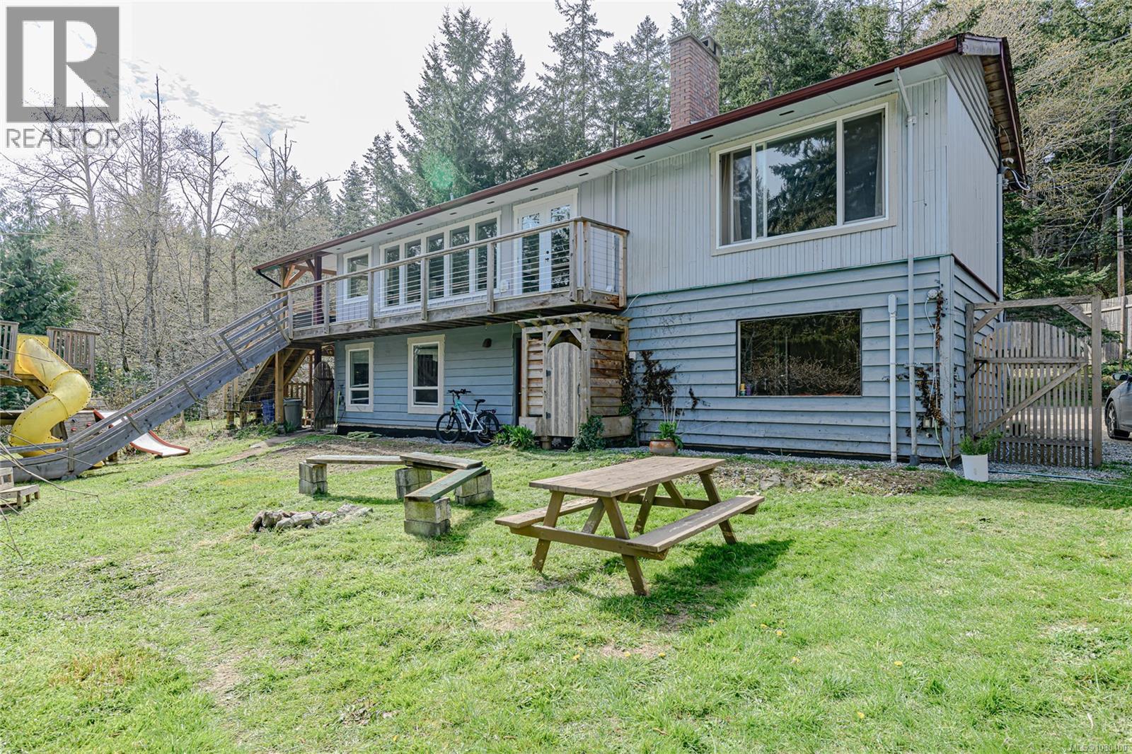 821 Fulford-Ganges Rd, Salt Spring