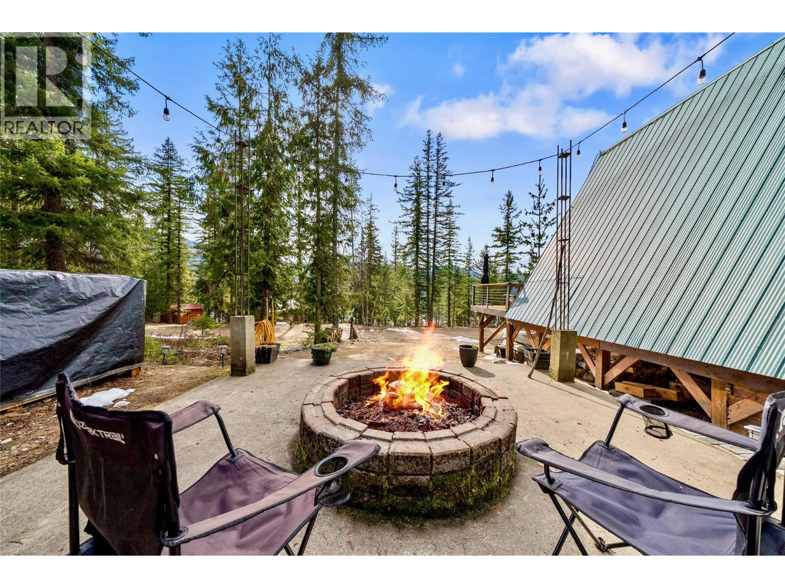 15 8800 Seymour Arm Main Forest Service Road, Seymour Arm