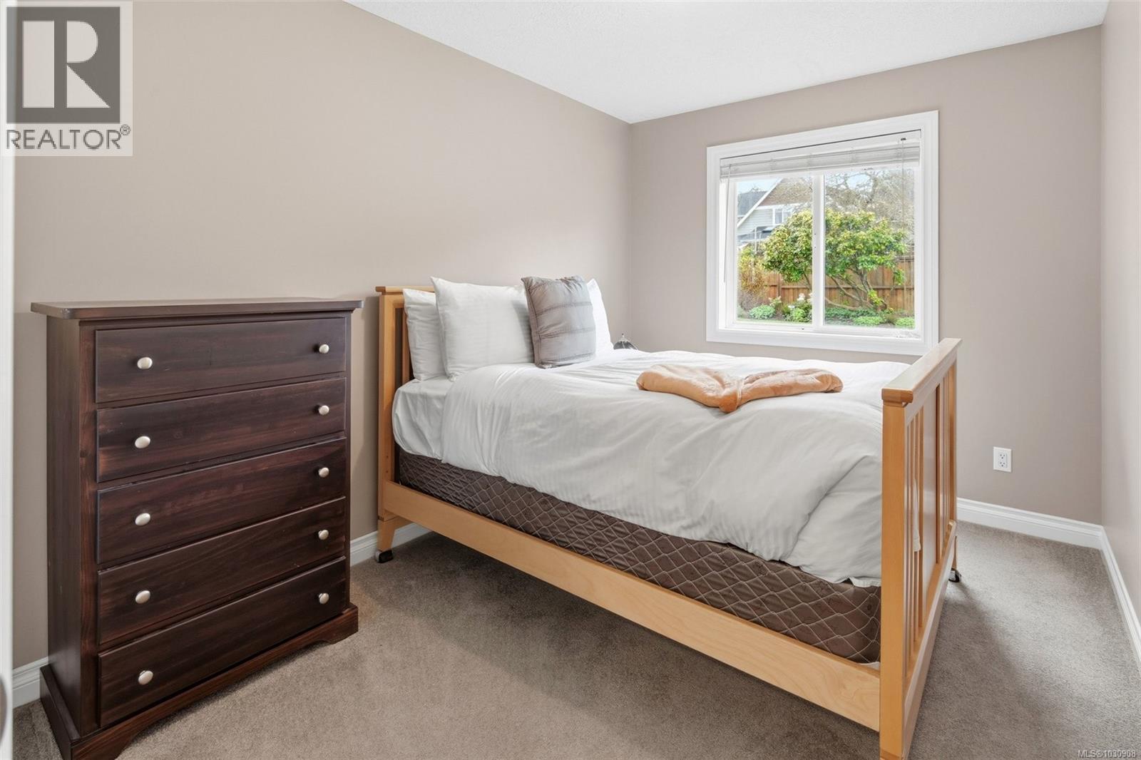 7139 Jacksons Pl, Sooke