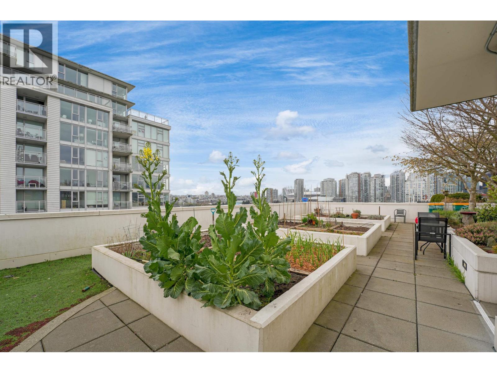 608 189 KEEFER STREET, Vancouver