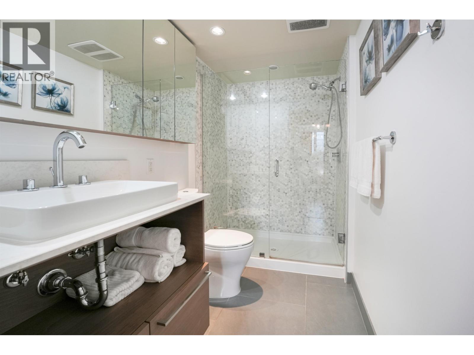 608 189 KEEFER STREET, Vancouver