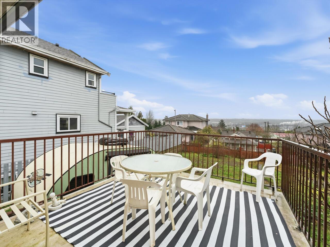 2206 EIGHTH AVENUE, New Westminster