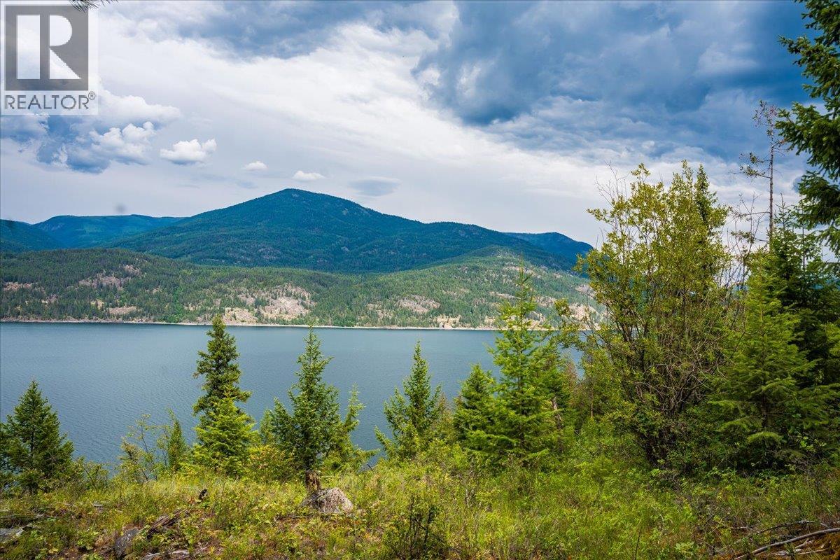 Lower Arrow Lake Lot# 5, Castlegar