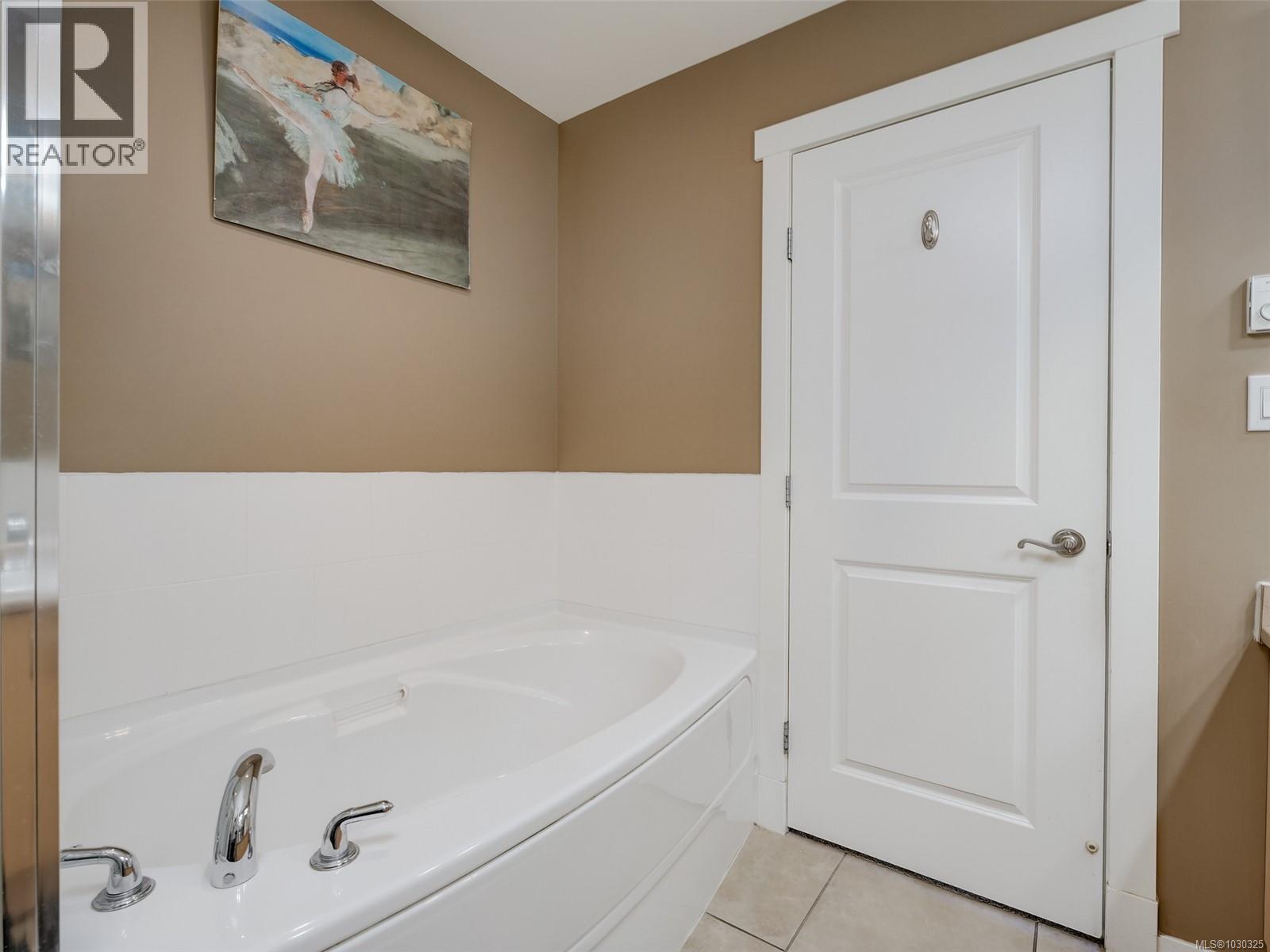 206 330 Waterfront Cres, Victoria