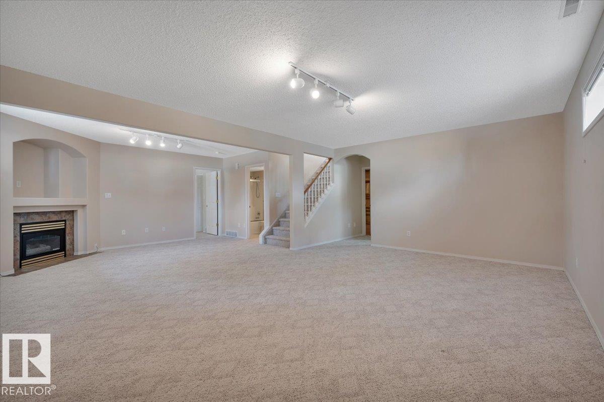 #19 1203 CARTER CREST RD NW, Edmonton