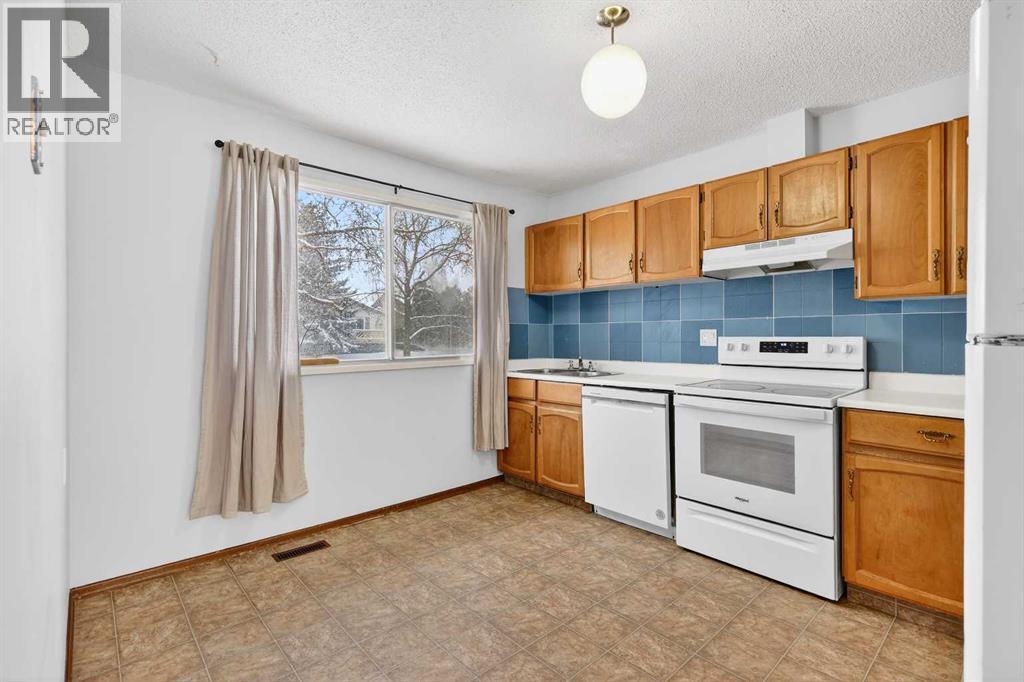 Single Family House for Sale in  Ranchlands Way NW Ranchlands Calgary 