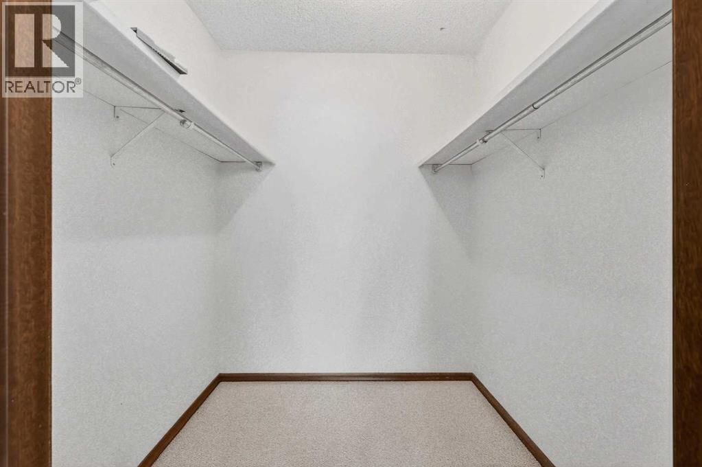 Single Family House for Sale in  Ranchlands Way NW Ranchlands Calgary 