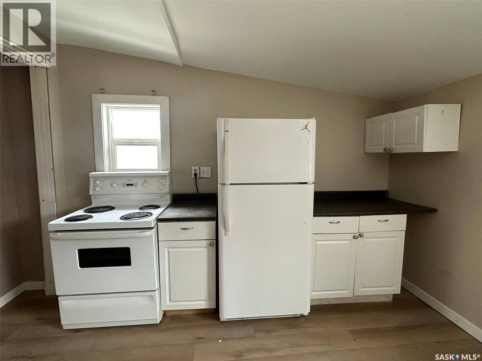 1209 K AVENUE S - 11