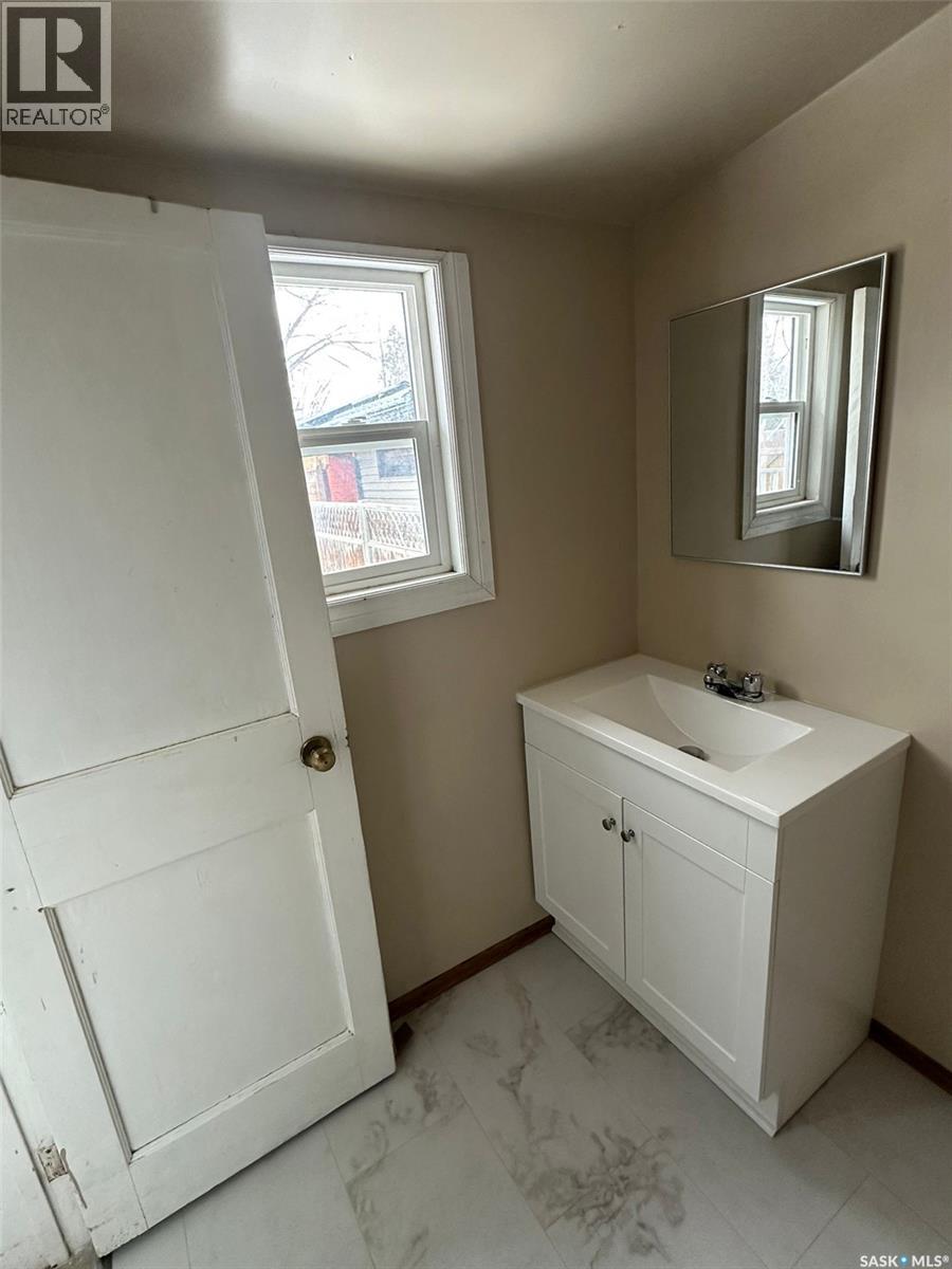 1209 K AVENUE S - 16