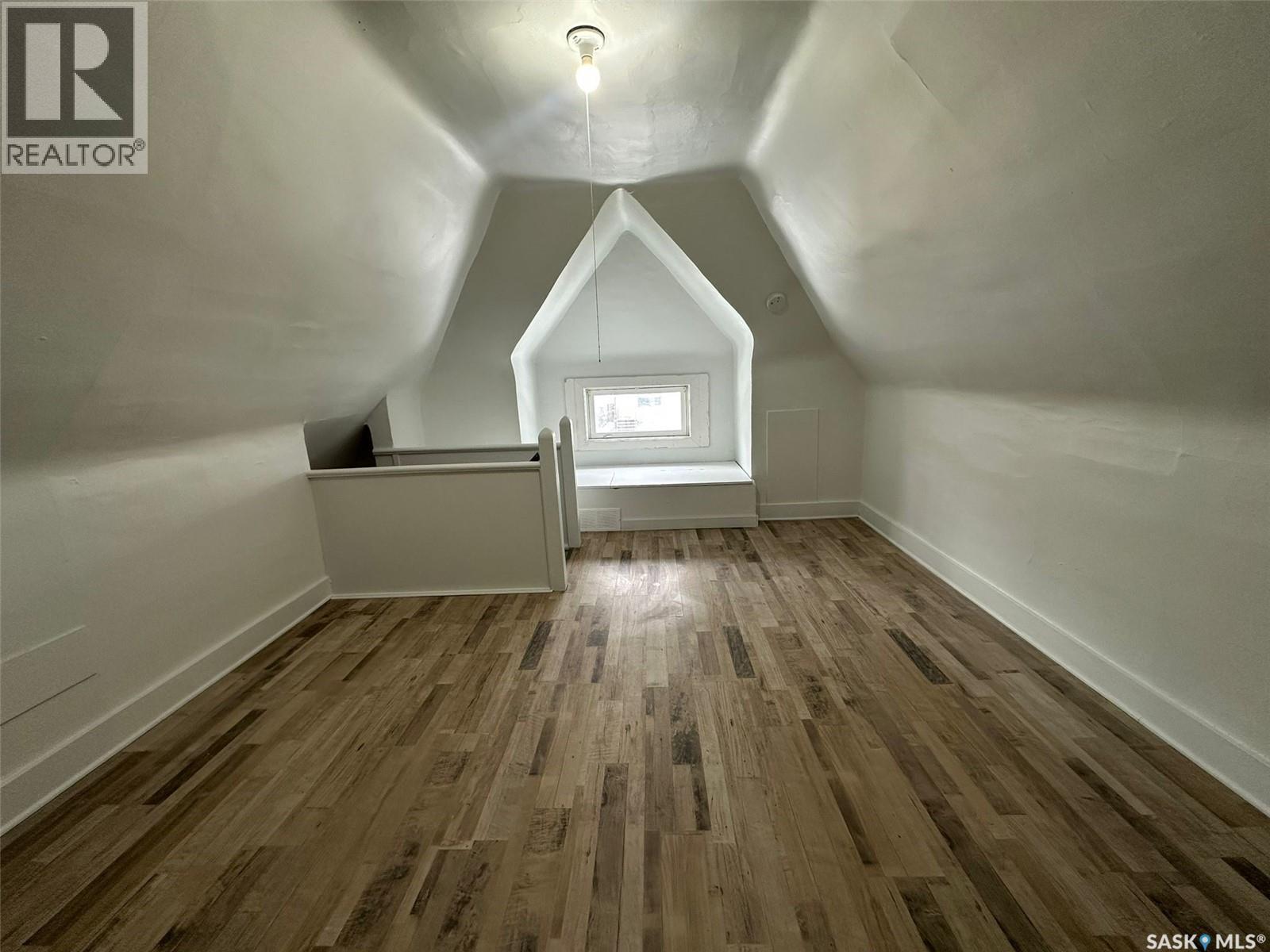 1209 K AVENUE S - 7