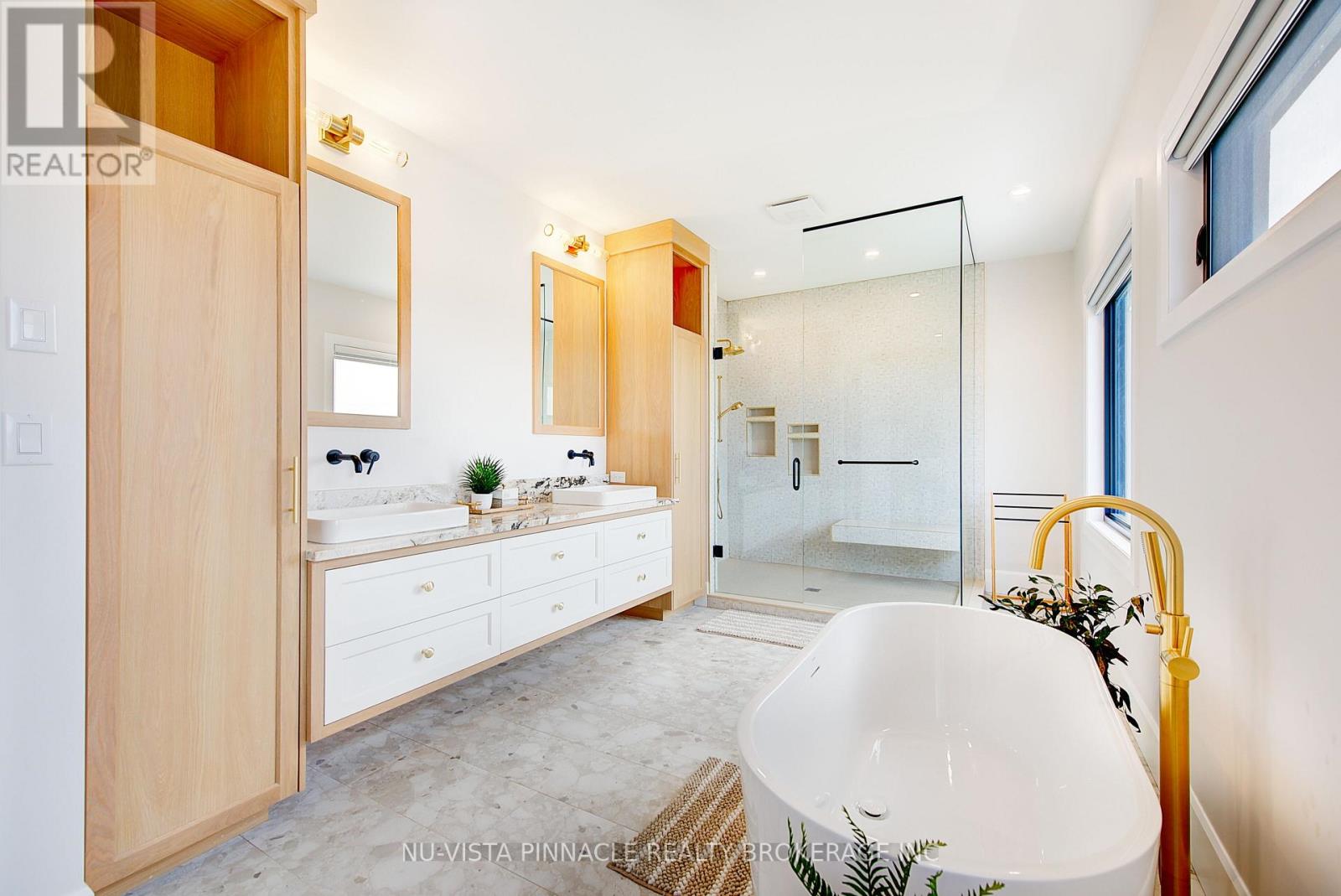 564 CREEKVIEW CHASE Property Photo