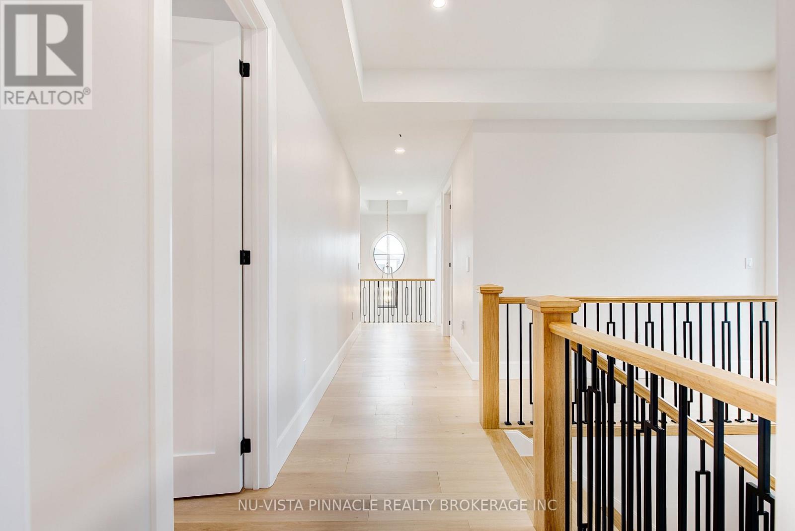 564 CREEKVIEW CHASE Property Photo