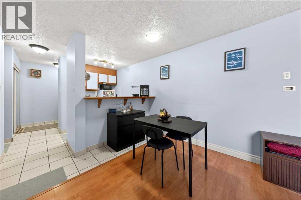 #303 431 1 AVENUE NE - 21