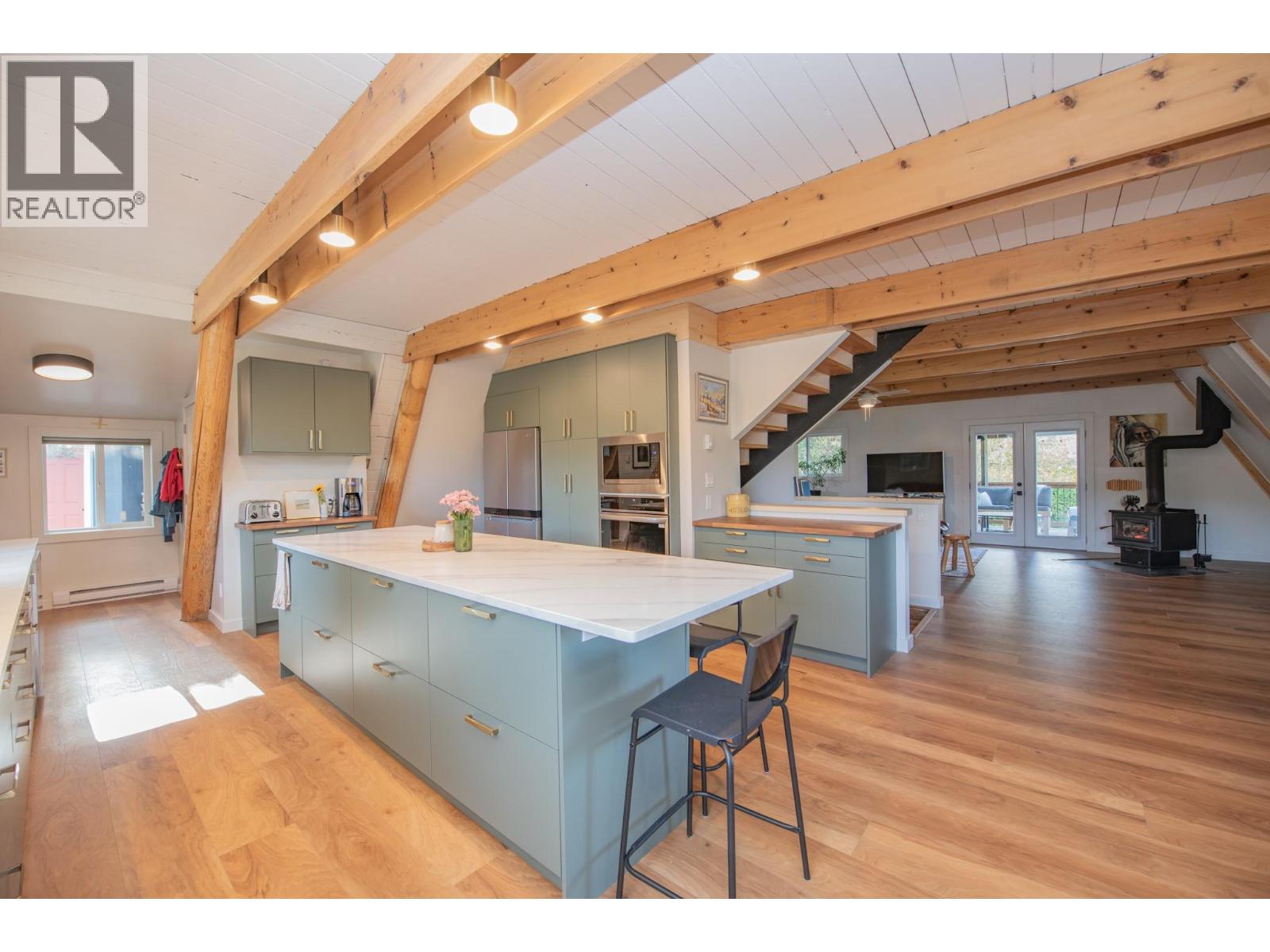 2180 Catt Avenue, Lumby