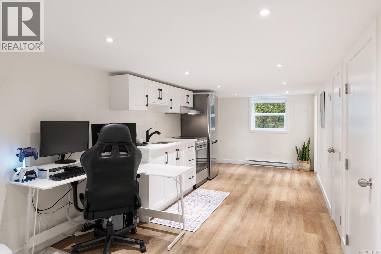 24 Lotus St, Victoria