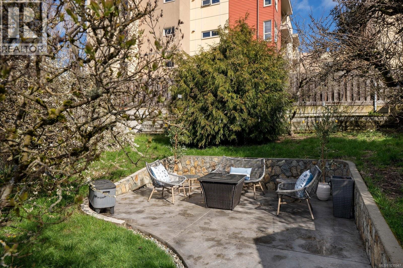 24 Lotus St, Victoria