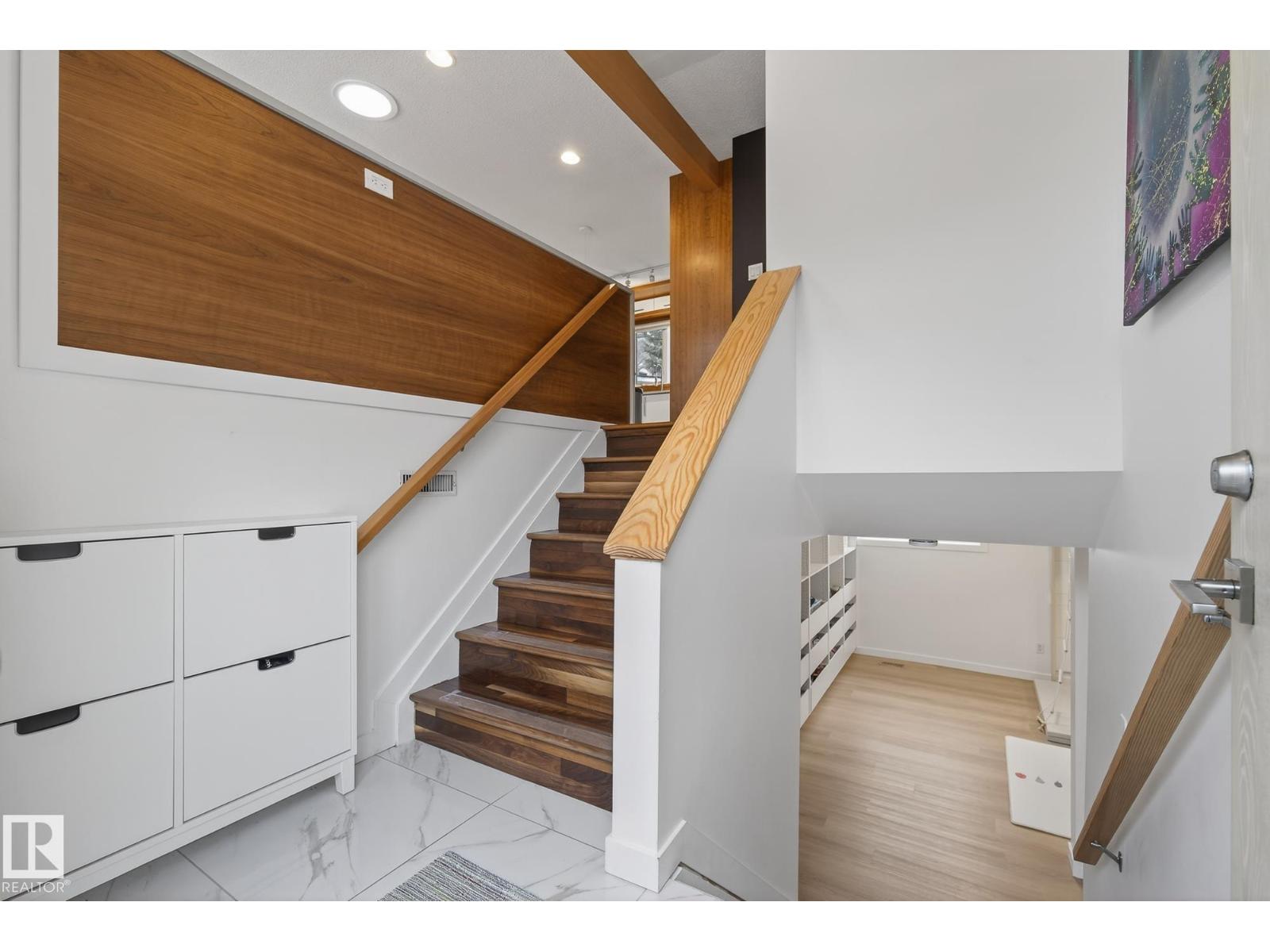 9736 78 Avenue NW, Edmonton