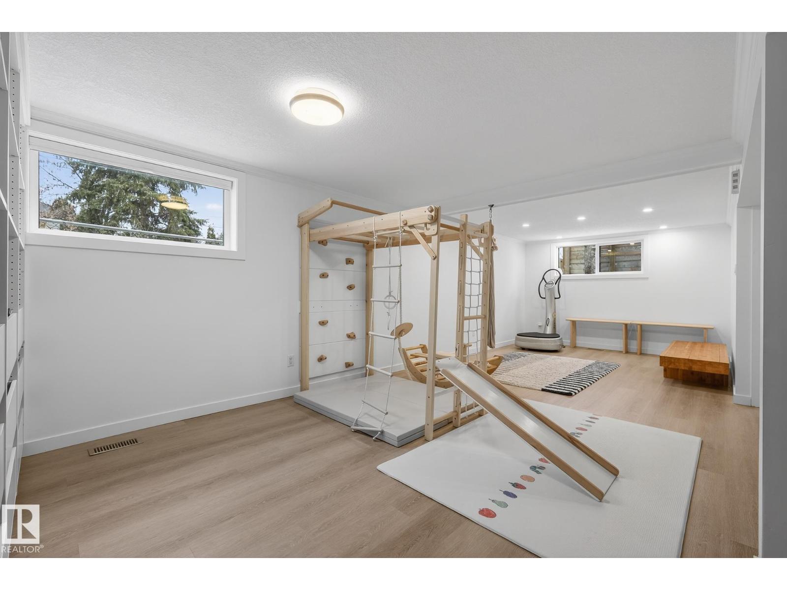 9736 78 Avenue NW, Edmonton