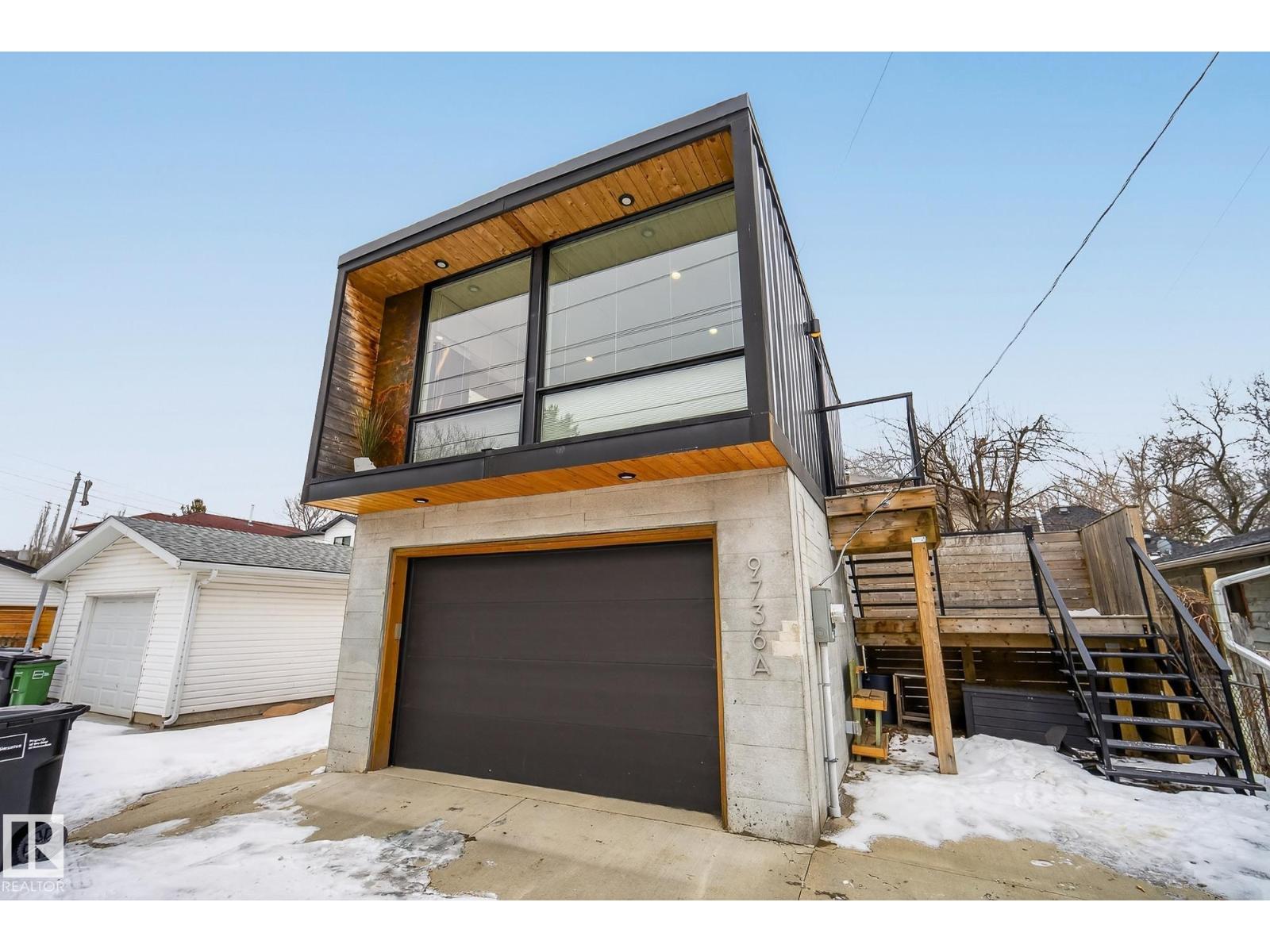 9736 78 Avenue NW, Edmonton